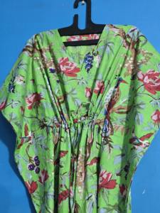 Vestido Kaftán de Algodón 100% de la India para Mujer, Talla Única, Estampado de Pájaros Verdes, Suave, Holgado, Cintura Elástica, para Uso Diario - Product Image 3