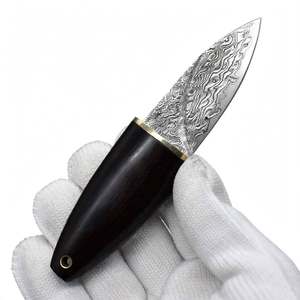 Cuchillo utilitario de precisión mini hecho a mano de acero de Damasco con plumas, mango de madera de ébano oscuro y collar de latón, herramienta artesanal - Product Image 6