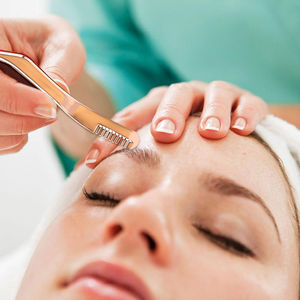 Pince à cils professionnelle 2 en 1, applicateur de faux cils, outil d'application de cils avec peigne pour extension de cils - Product Image 6