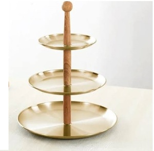 Soporte de Madera para Cupcakes con Cúpula de Vidrio, de Calidad Superior, para Servir en Hoteles, Restaurantes y Fiestas de Cumpleaños - Product Image 6