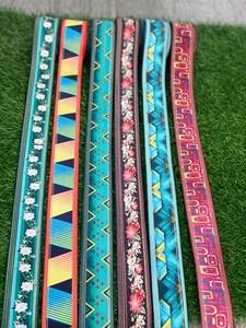 Encaje con estampado digital moderno, perfecto para ropa festiva y conjuntos de diseñador. - Product Image 3