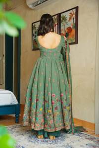 NUEVO Salwar Kameez de Diseño para Mujer, Ropa de Fiesta, Muselina Pesada con Estampado Digital, Secado Rápido, para Todas las Temporadas, Completamente Cosido, con Forro Interior - Product Image 2