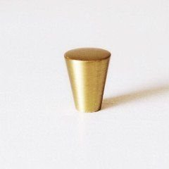 Bouton de meuble cylindrique en laiton doré à nervures fines avec texture linéaire décorative et profil rond pour armoires de cuisine de luxe - Product Image 5