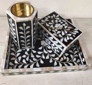Juego de caja y bandeja para quemador de incienso de cuerno de hueso blanco indio hecho a mano con incrustaciones negras de madera de pino de ILAHI - Product Image 4