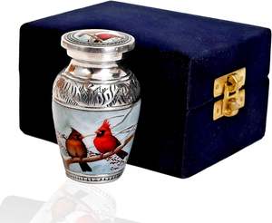 Urne funéraire moderne et élégante pour cendres humaines, en aluminium bleu foncé, avec étui en velours en forme de cœur et entonnoir, gravée à la main, mini, pour un souvenir paisible. - Product Image 2