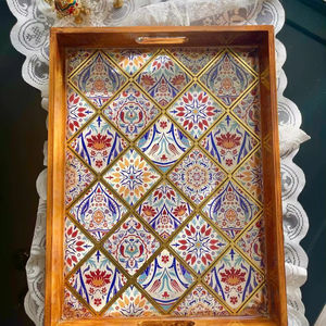 Plateau en bois Art Déco sur mesure avec motifs émaillés complexes, forme carrée, multifonctionnel pour cadeaux de mariage - Product Image 1