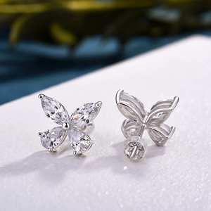 Boucles d'oreilles pendantes classiques en diamant taille poire et taille marquise, certifiées IGI, plaquées or, CVD HPHT, créées en laboratoire, solitaire double pierre - Product Image 2