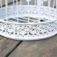 Cage à oiseaux et en métal de fil de couleur blanche Cage suspendue de forme ronde Vintage décorative de haute qualité Cage à oiseaux faite à la main de taille personnalisée