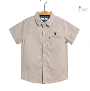 Camisa de algodón Oxford de manga corta con bolsillo y logotipo de pony para niños, estilo casual preppy, cuello vuelto. - Product Image 1