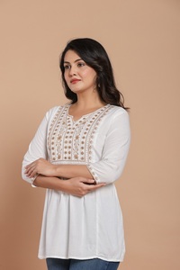 White Cotton <b>Kurta</b> With Embroidery 3/4 Sleeve Loose Fit Casual Wear For <b>Women</b> India Pakistan Style - Product Image 2
