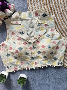 Blusa Bordada de Algodón Khadi para Mujer, Chaleco con Lentejuelas Florales, Corte Regular, para Bodas, Fiestas y Uso Casual - Product Image 4