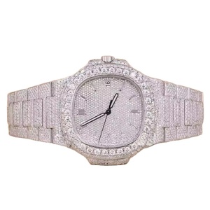 Montre à quartz Hip Hop Moissanite de luxe classique avec bracelet en acier inoxydable Verre saphir Design unisexe - Product Image 5