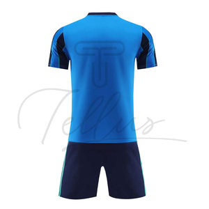 Nuevo Diseño de Uniformes de Fútbol de Tela Ligera y Corte Ajustado para Adultos, Uniformes de Fútbol con Nombre y Números Personalizados - Product Image 3