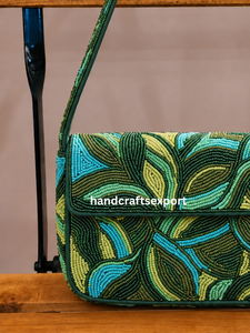 Bolso de Hombro con Solapa y Cuentas de Satén Hecho a Mano, Diseño Bohemio Verde y Azul, Correa Única, Uso Diario, Día de San Valentín, Ecológico - Product Image 5
