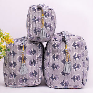 Bolsa de Maquillaje Colgante Acolchada de Algodón Orgánico con Estampado Floral, Cierre de Cremallera, Ecológica, Reutilizable, Ligera y Portátil - Product Image 2