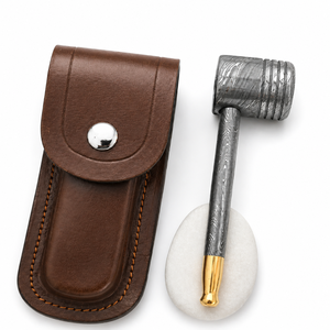 Jexmoo Pipa de Fumar de Acero de Damasco de Lujo Hecha a Mano, Reutilizable, con Funda de Cuero, Regalo para Papá, Esposo, Novio - Product Image 1