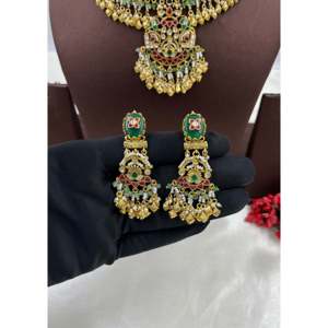 Indian Bridal Gold Plated Anvi Pachi Kundan Choker Earring Set - Product Image 5