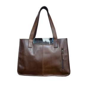 Pelo hecho a mano de la mejor calidad en cuero de vaca ocultar llevar bolso Top fabricante indio y proveedor - Product Image 2