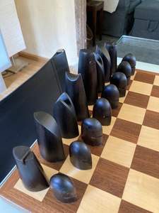 Pièces d'échecs modernes en métal – Vente en gros de figurines d'échecs créatives en métal – Design contemporain de luxe haut de gamme – Jeu de stratégie – Offre spéciale - Product Image 4