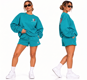 Conjunto de Sudadera y Pantalones Cortos de Felpa para Mujer, Color Amarillo Brillante, Cuello Redondo, Estilo Oversize, con Logotipo Personalizado - Product Image 2