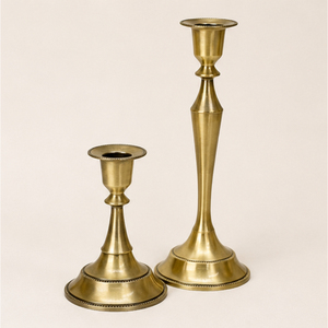 Juego de 2 Portavelas Cónicos de Metal Dorado, Acabado de Latón Vintage, Elegante Candelabro, Accesorios Decorativos Modernos para el Hogar - Product Image 3