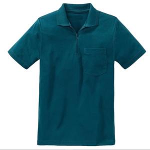 Polo de Punto Bordado para Hombre con Tela de Peso Medio - Product Image 1