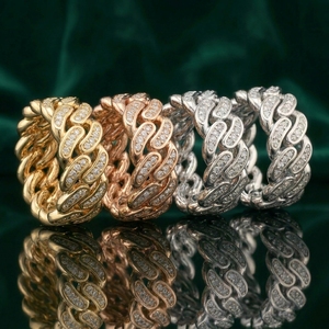 Anillo RCK Global Cuban Link con Moissanita VVS1, Plata de Ley 925 y Oro de 10k, Cadena Iced Out, Pasa Prueba de Diamantes, Unisex - Product Image 4
