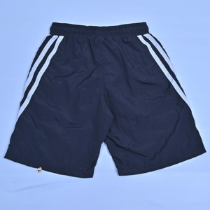 Shorts de bain pour hommes en polyester couleur unie, taille à cordon de serrage, logo brodé, séchage rapide, décontractés, longueur Bermuda, vente en gros - Product Image 4