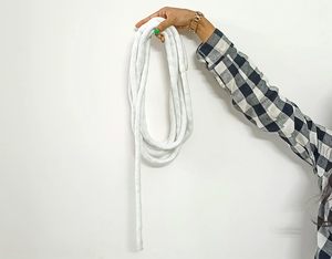 Tour de magie pour spectacle de scène : Corde longue à 5 anneaux (Magnétique) |   Cordon en plastique transformé en anneaux |   Idéal pour les débutants avec vidéo - Product Image 2