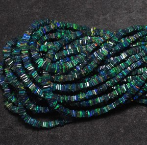 Perles d'opale noire Heishi, opale d'Éthiopie naturelle, forme carrée, perles percées, taille 4-5 mm, pour collier ou bracelet, HASNAIN GEMS - Product Image 1