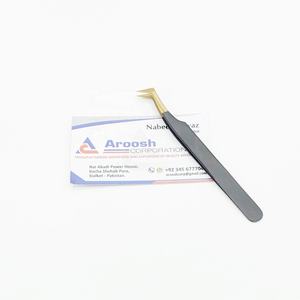 Pince à épiler en acier inoxydable en forme de L de haute qualité avec pointe pointue en or pour l'extension des cils durable et durable - Product Image 2