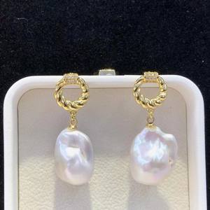 Nouvelles boucles d'oreilles pendantes personnalisées de style INS, perles d'eau douce naturelles de Zhuji, forme baroque, bijoux - Product Image 4