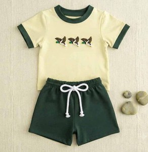 Ensemble de vêtements en coton pour garçon avec t-shirt à manches courtes et short brodés de canards, tenue décontractée, du nouveau-né à 10 ans - Product Image 1