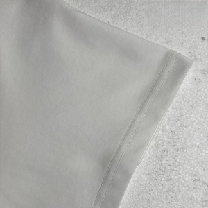 Camisetas de algodón unisex de 220g con logotipo personalizado OEM, diseño personalizado para hombre, impresión en camisetas blancas. - Product Image 4