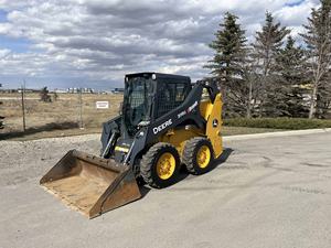 Chargeuse compacte sur chenilles John Deere 325G neuve et d'occasion 2026 avec moteur, mini-chargeuse frontale et tractopelle à vendre - Product Image 4