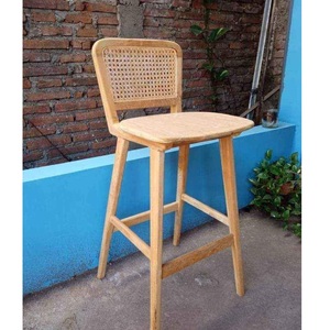 Muebles de exterior de madera de teca personalizados para proyectos de cafeterías y hoteles, hechos en Indonesia, taburete de bar. - Product Image 1