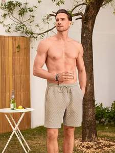 กางเกงขาสั้นลำลองผู้ชายแบบมีเชือกผูก เอวยางยืด เหมาะสำหรับใส่ไปเที่ยวทะเล ออกกำลังกาย วิ่ง หรือใส่เล่นทั่วไป - Product Image 2