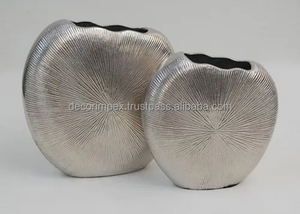 Luxury <b>Decoration</b> High Quality Metal Flower Vase Hammered Luxury Design for Tabletop Living Room & Home - Product Image 4