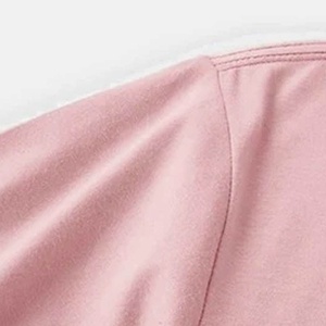 Camiseta de Manga Corta Rosa para Hombre, Corte Regular, Cuello Redondo, Estilo Casual, 100% Algodón Jersey, Color Sólido, Diseño Liso - Product Image 3