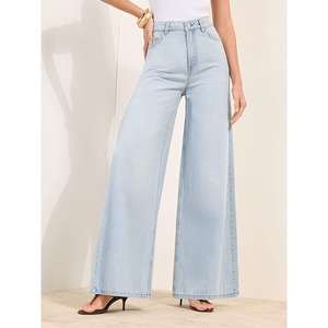Jean en denim bootcut taille haute bleu clair pour femme, style vintage délavé - Product Image 3
