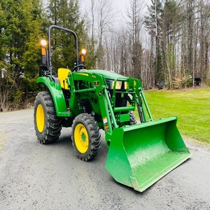 Tractor John Deere 3043D 4WD con Tracción en las Cuatro Ruedas, Automático, Larga Vida Útil, con Bomba, Engranajes, Motor, Caja de Cambios y Rodamientos - Product Image 2