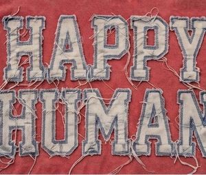 Camisetas de hombre con bordado distressed y estampado Happy Human, camiseta de algodón roja, camiseta informal de manga corta con cuello redondo y ajuste regular para hombre - Product Image 3