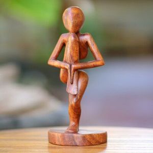 Elegante Escultura de Yoga en Madera, Figura Humana Artística para Decoración de Espacios Espirituales y Regalo para Amantes del Yoga - Product Image 6
