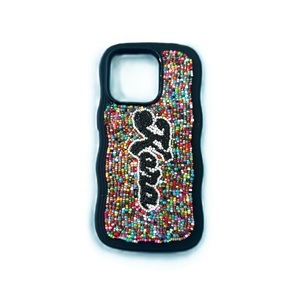 Funda para Teléfono con Cuentas Bordadas, Diseño Chic y Artesanal, con Bordados Modernos y Cuentas Vibrantes - Product Image 1