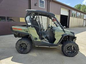 รับรถ Can-Am Commander DPS 1000R UTV แบบ Side-by-Side ของคุณเลย - Product Image 4