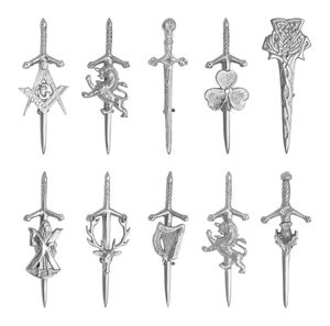 Broches para Kilt de Acero Inoxidable de Alta Calidad Hechos a Medida - Diseño Tradicional Escocés de las Tierras Altas con Arpa Irlandesa - Product Image 1