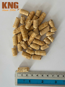 Granulés de bois de pin écologiques pour litière animale, haute absorption, faible poussière, approvisionnement en vrac, Vietnam - Product Image 3