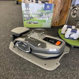 Opción de venta al por mayor para la cortadora de césped Husqvarna 305E NERA, perfecta para empresas que necesitan alto rendimiento - Product Image 3