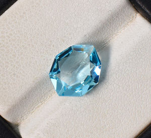 พลอยบลูโทแพซทรงแฟนซี ขนาด 12x9 มม. น้ำหนัก 2.65 กะรัต พลอยเม็ดเดี่ยวสำหรับทำเครื่องประดับ - Product Image 2