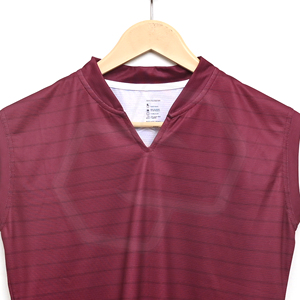 Haut de sport sans manches bordeaux en polyester pour femme, col en V, respirant, uniforme de golf pour adulte, vêtements de sport, chemises athlétiques personnalisées, vente en gros - Product Image 4